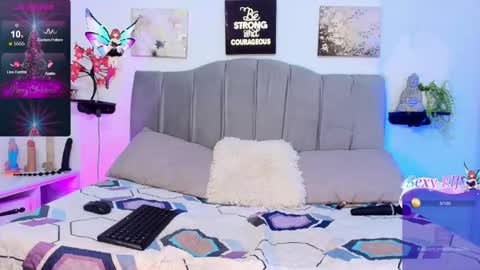 Snapshot of maddy_estheer chatting on 01/15/26, 07:28 maddy online show from 01/15/26, 07:28