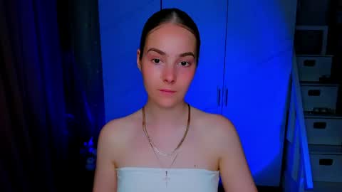 Snapshot of maddy_gate chatting on 06/10/26, 02:16 maddy_gate online show from 06/10/26, 02:16