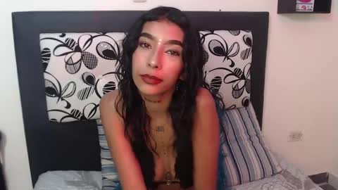Maddy Parker  online show from 12/04/24, 10:02