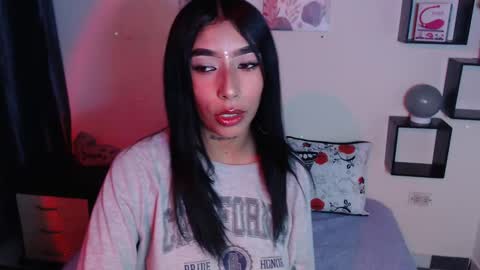 Maddy Parker  online show from 02/05/25, 03:34