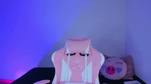 maddy_parker__ online show from 11/21/25, 07:45