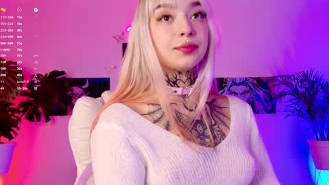 maddy_uwu online show from 02/24/25, 11:52
