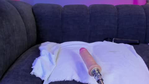 Maddy  online show from 12/17/24, 12:23