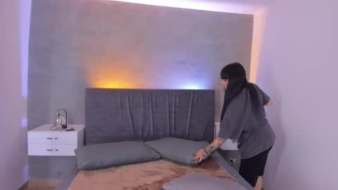 Maddy  online show from 10/10/25, 09:14