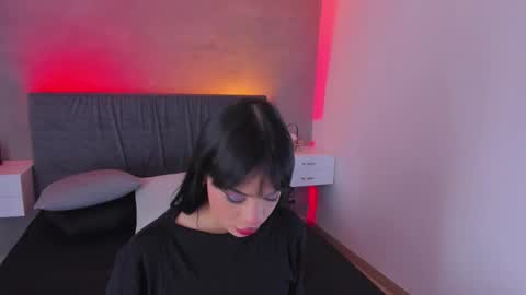 Maddy  online show from 10/16/25, 08:54