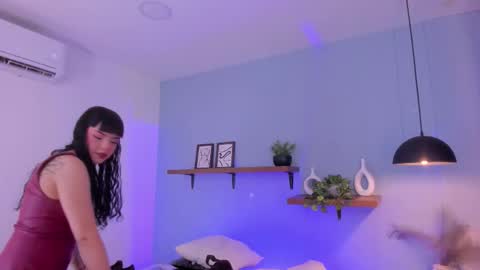 Maddy  online show from 11/05/25, 12:16