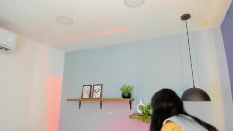 Maddy  online show from 11/08/25, 11:43