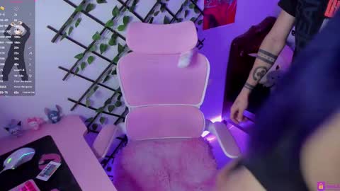 Maddy Foox online show from 02/12/25, 09:33