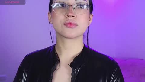   Please followme and rate me your thumbs up online show from 11/26/25, 11:50