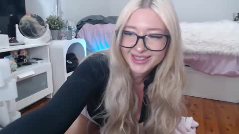 maddyyy call me yours tho online show from 03/04/26, 11:55