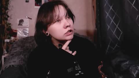 Snapshot of madeintheabyss chatting on 11/14/25, 01:43 Your cyber girl Ava online show from 11/14/25, 01:43