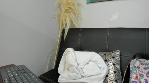 Madelaine  online show from 04/20/26, 10:29