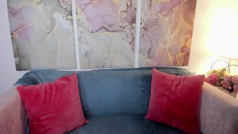 Snapshot of madelaines chatting on 01/11/26, 09:14 madelaines online show from 01/11/26, 09:14