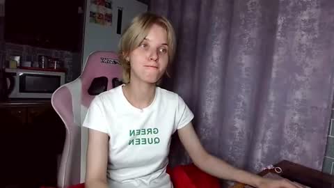 Snapshot of madelaines chatting on 07/12/26, 06:32 madelaines online show from 07/12/26, 06:32
