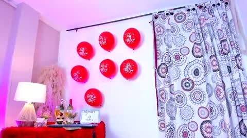 MADELEINE online show from 01/05/25, 05:30