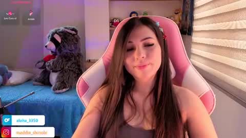 Snapshot of madeleine_shinobi chatting on 06/19/26, 08:23 Emily Only Fans online show from 06/19/26, 08:23