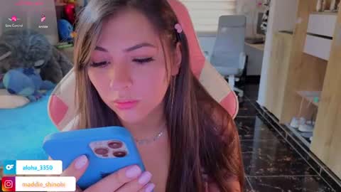 Snapshot of madeleine_shinobi chatting on 07/11/26, 08:11 Emily Only Fans online show from 07/11/26, 08:11
