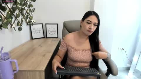 Madeleine  online show from 10/21/25, 12:22