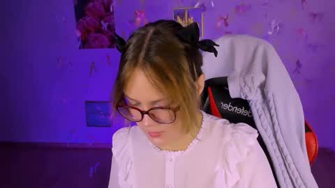 Madeline online show from 11/17/25, 06:57