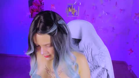 Madeline online show from 11/27/25, 08:16