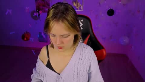 Madeline online show from 12/18/25, 04:18