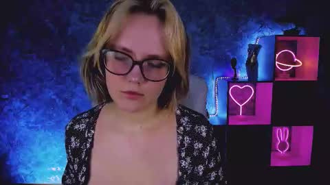 Madeline online show from 03/06/26, 08:55