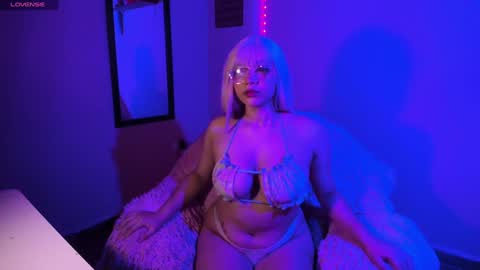 Snapshot of madelinebenet chatting on 01/09/25, 05:34 Madeline online show from 01/09/25, 05:34