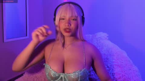 Snapshot of madelinebenet chatting on 01/21/25, 04:43 Madeline online show from 01/21/25, 04:43