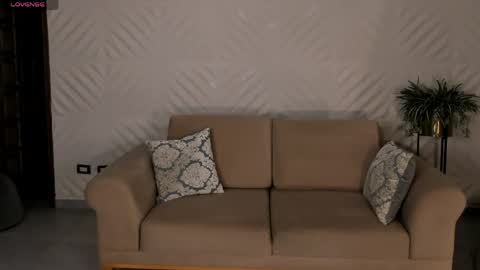 Madeline online show from 04/21/26, 09:04