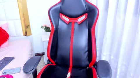 Madeline online show from 10/31/25, 12:55