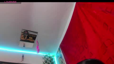 Snapshot of madelyn777 chatting on 12/21/24, 09:44 Madelyn. online show from 12/21/24, 09:44