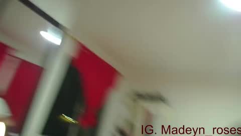 Snapshot of madeyn_roses chatting on 12/25/24, 07:46 madelyn roses online show from 12/25/24, 07:46