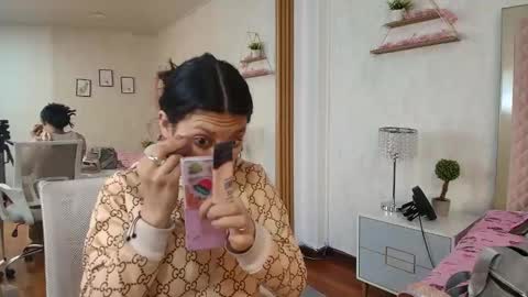 madhison_5 online show from 05/09/26, 11:37