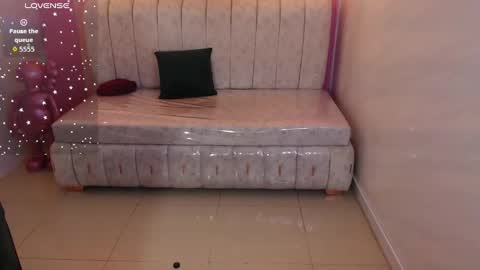 Madhison  online show from 10/03/25, 08:06