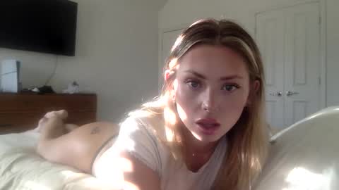 mari rose online show from 10/28/25, 02:09