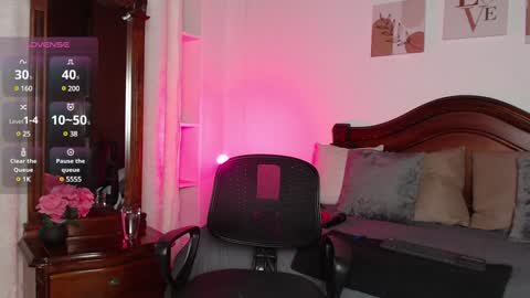 Madelein online show from 12/15/24, 02:52