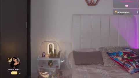 Valentina   1030   530  -  online show from 11/21/25, 05:50