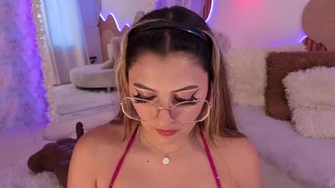    online show from 04/06/26, 07:04