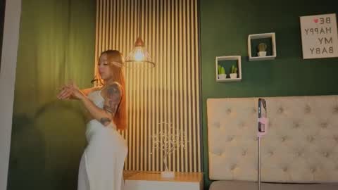 Snapshot of madison_little chatting on 10/30/25, 12:50 Melissa     700  1400 -5 online show from 10/30/25, 12:50