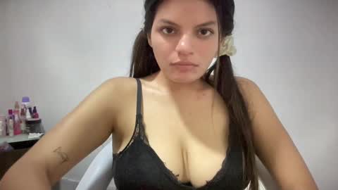 madison_tits online show from 10/26/25, 06:19