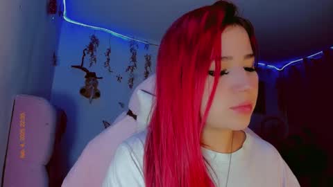 Snapshot of madison_x17 chatting on 02/05/25, 03:34 madso x17 online show from 02/05/25, 03:34