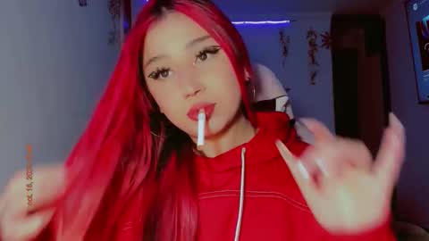 Snapshot of madison_x17 chatting on 10/17/25, 01:42 madso x17 online show from 10/17/25, 01:42
