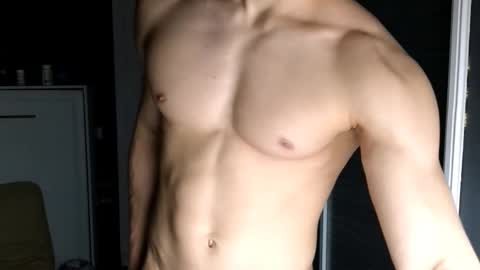 madisonboy2 online show from 11/18/25, 12:05