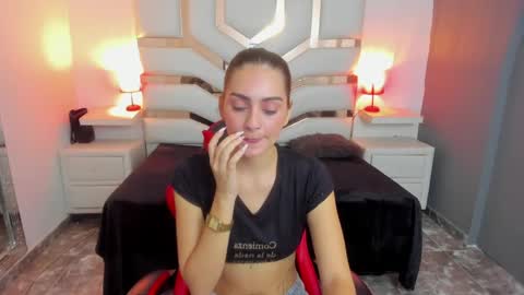 Snapshot of madisoncarzon chatting on 09/20/25, 08:10 Madison Carzon online show from 09/20/25, 08:10