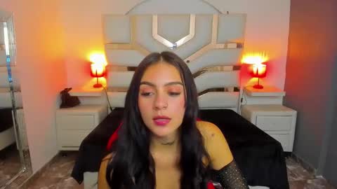 Snapshot of madisoncarzon chatting on 10/07/25, 07:44 Madison Carzon online show from 10/07/25, 07:44