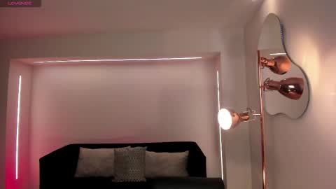 Maddi Collins online show from 11/29/25, 11:13