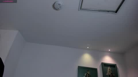 Maddi Collins online show from 11/30/25, 11:25