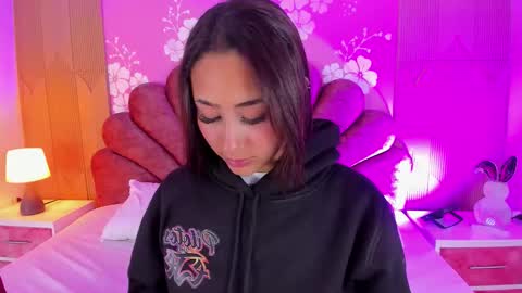 Snapshot of madisonfox01 chatting on 03/03/26, 11:27 Madison online show from 03/03/26, 11:27