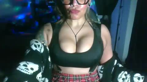 MadisonJayde online show from 01/28/25, 04:18