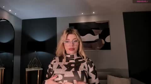 Madison Kane online show from 11/12/25, 11:10